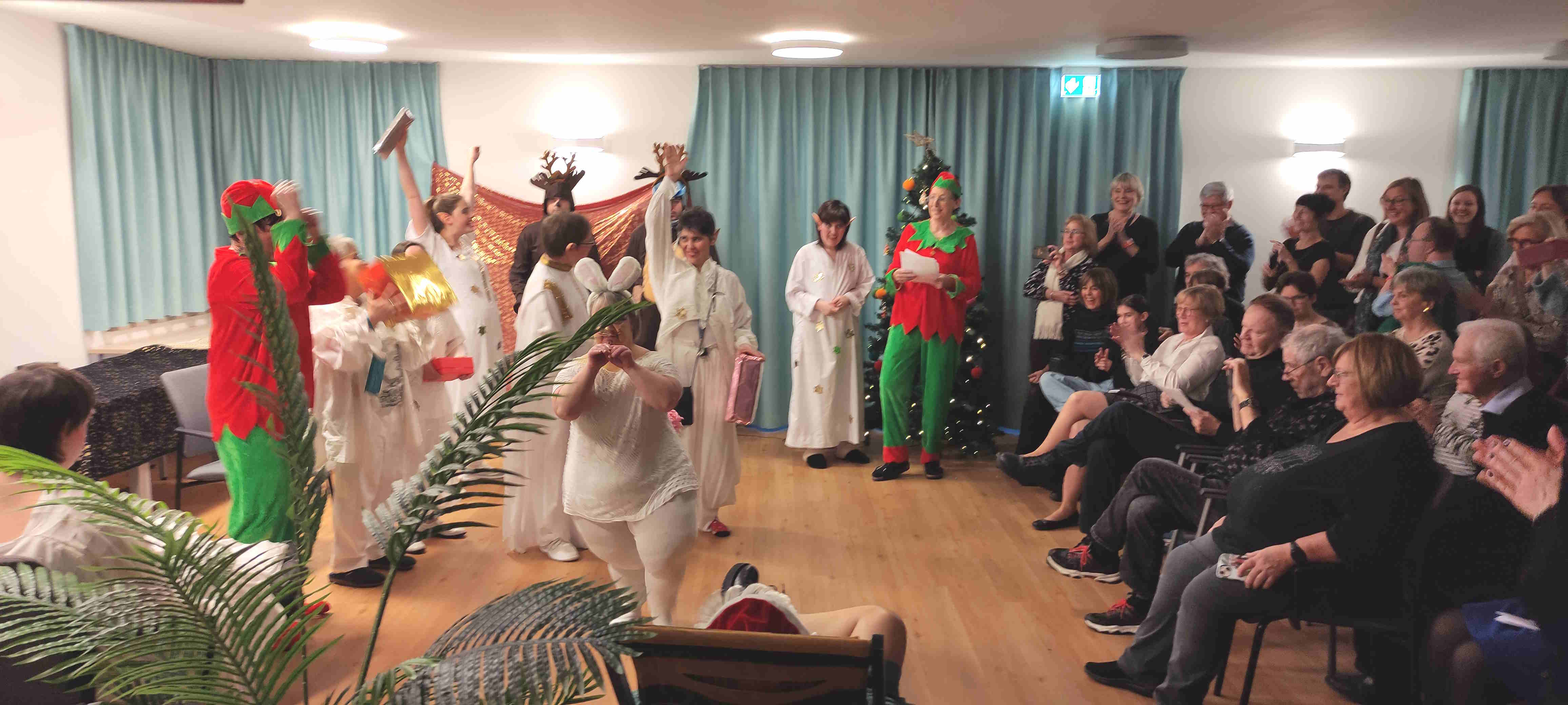Weihnachtsfeier 241208 16