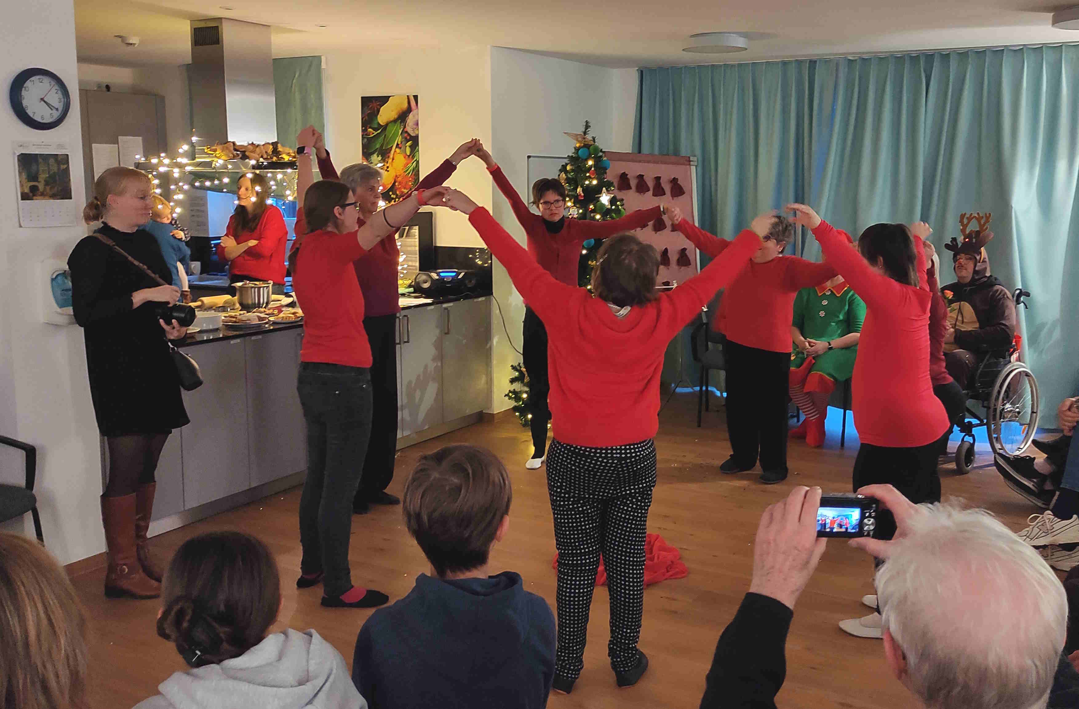 Weihnachtstheatertanz 251207 02